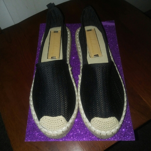 Black loaf with cream - Picture 3 of 3